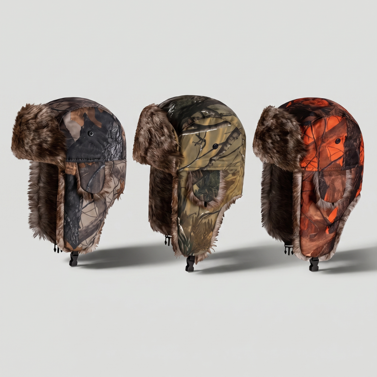 Camouflage Trapper-Mütze – Kunstpelz-gefüttert mit Ohrenklappen und Kinnriemen