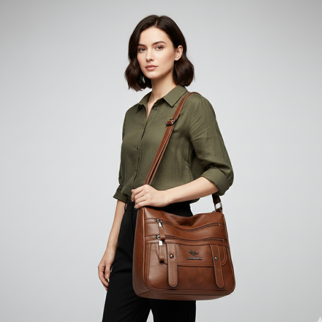 Weiche Schultertasche mit Überschlag