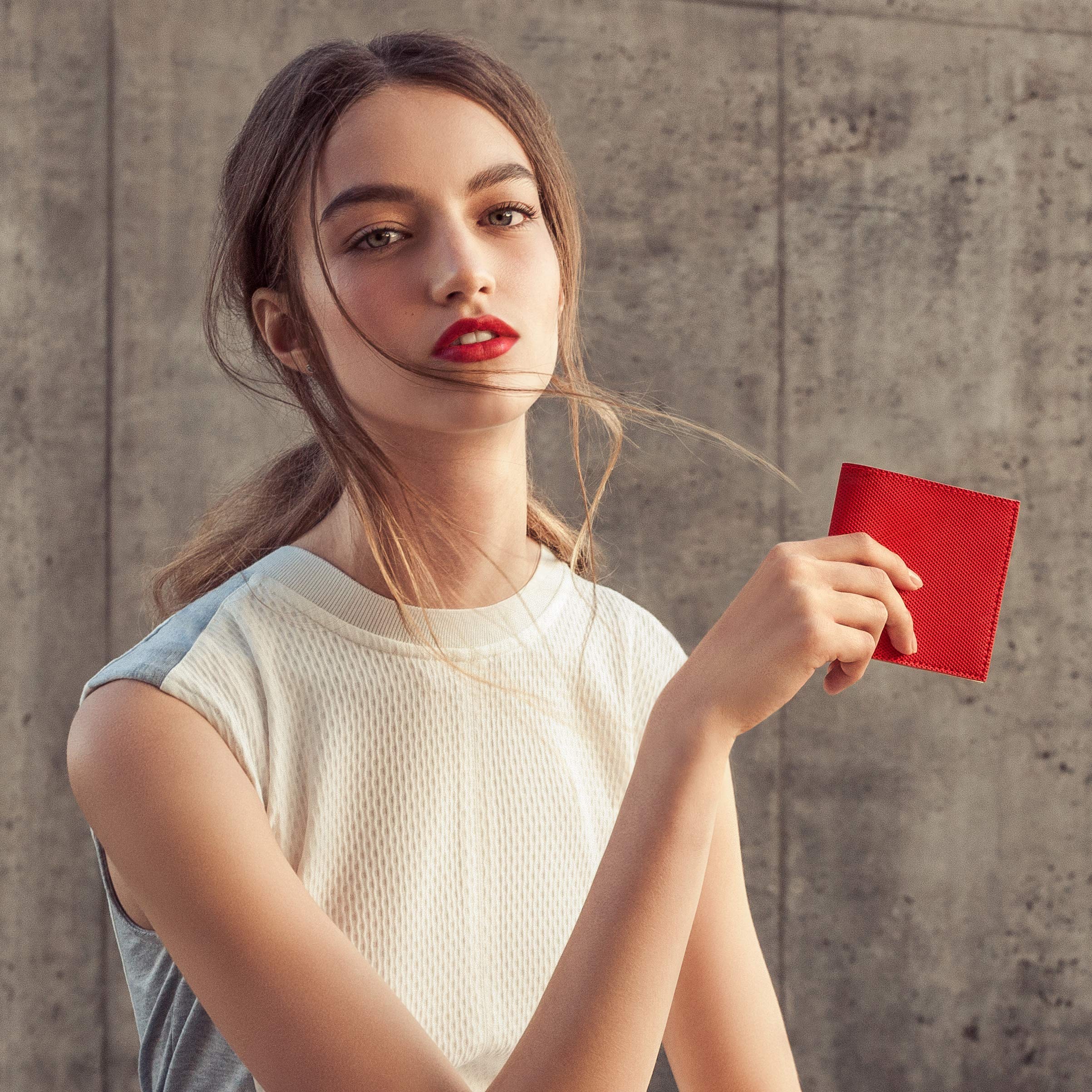 Baggizmo Geldbörse Unisex Smart Wallets Geldbeutel und Portmonee RFID geschützt für Männer und Frauen Kreditkartentaschen Brieftasche aus Europa (Cardinal Red)