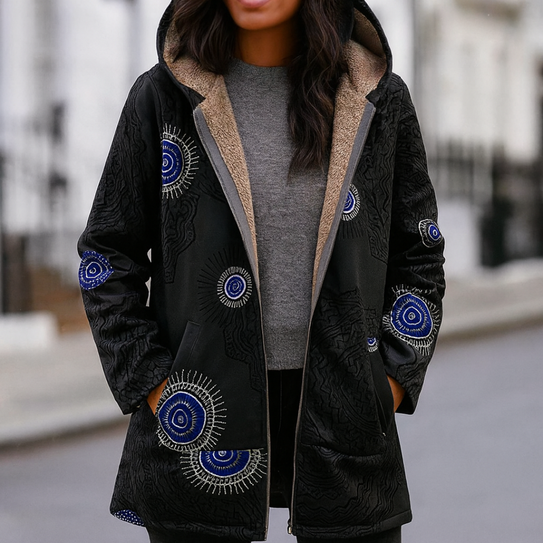 Warme Boho Kapuzenjacke mit Fleecefutter & Ethno-Muster – Liora Coat