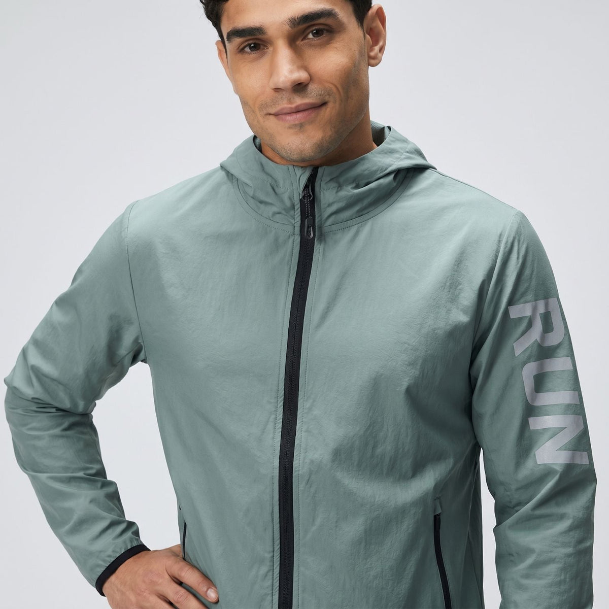 Herren Laufjacke leicht – packbar, winddicht, wasserabweisend