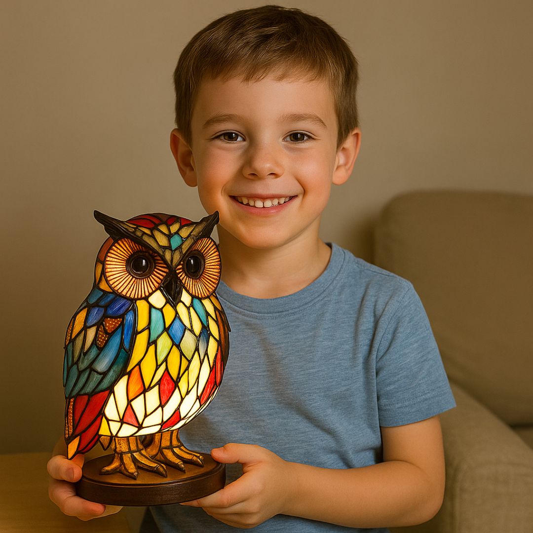 Rebolet | LeuchtEule - handgefertigte Lampe, die Herzen erstrahlen lässt