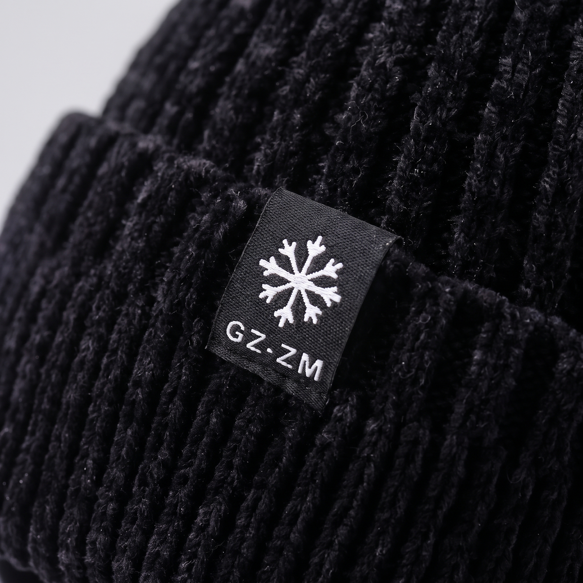 Herren Beanie mit Ohrenklappen – Fleece gefüttert, wollig, winterfest