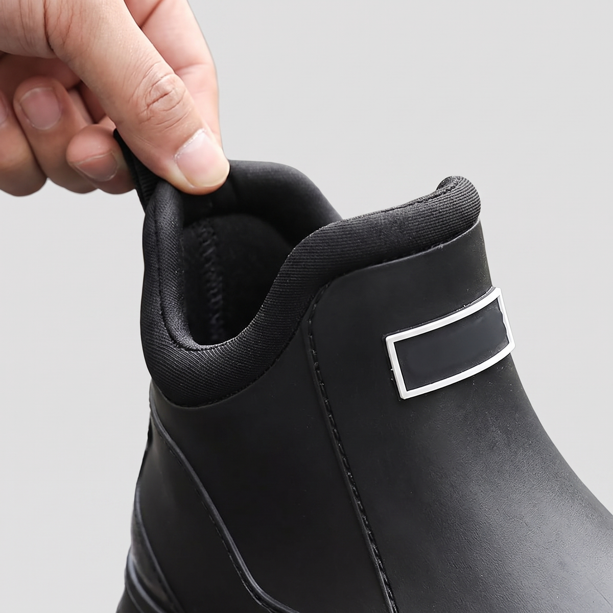 Knöchelhohe Gummistiefel – kurze wasserdichte Wellington-Boots zum Reinschlüpfen