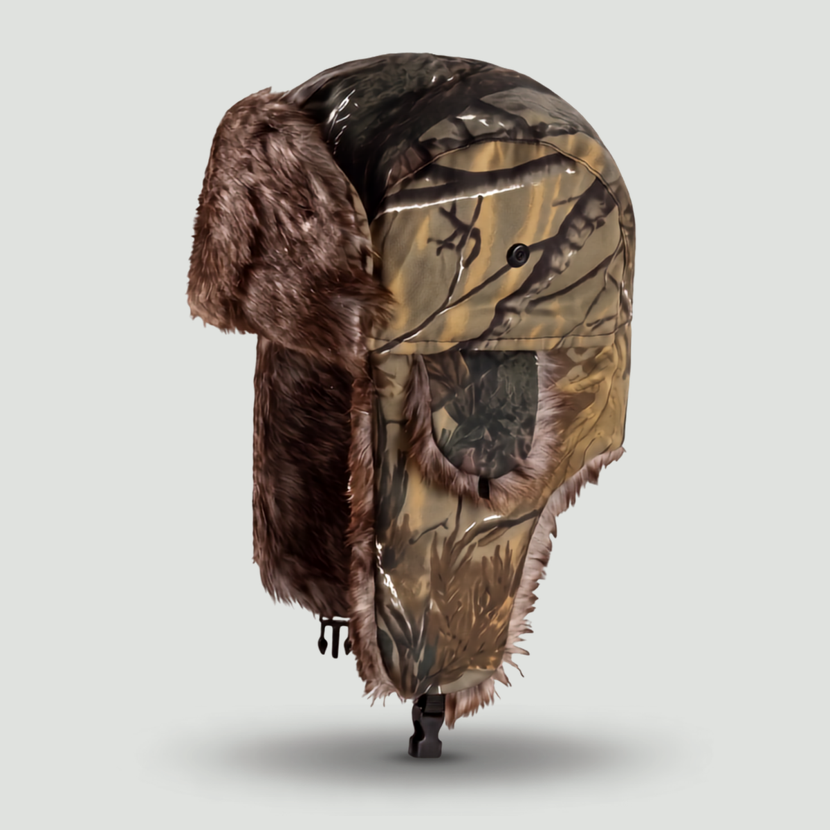 Camouflage Trapper-Mütze – Kunstpelz-gefüttert mit Ohrenklappen und Kinnriemen