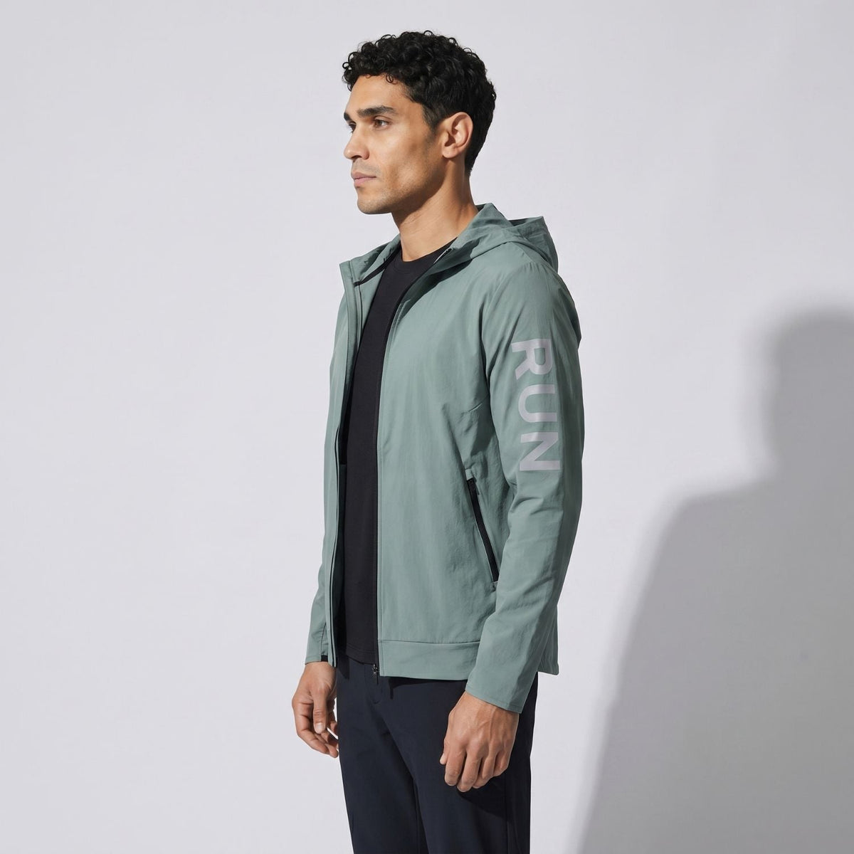 Herren Laufjacke leicht – packbar, winddicht, wasserabweisend