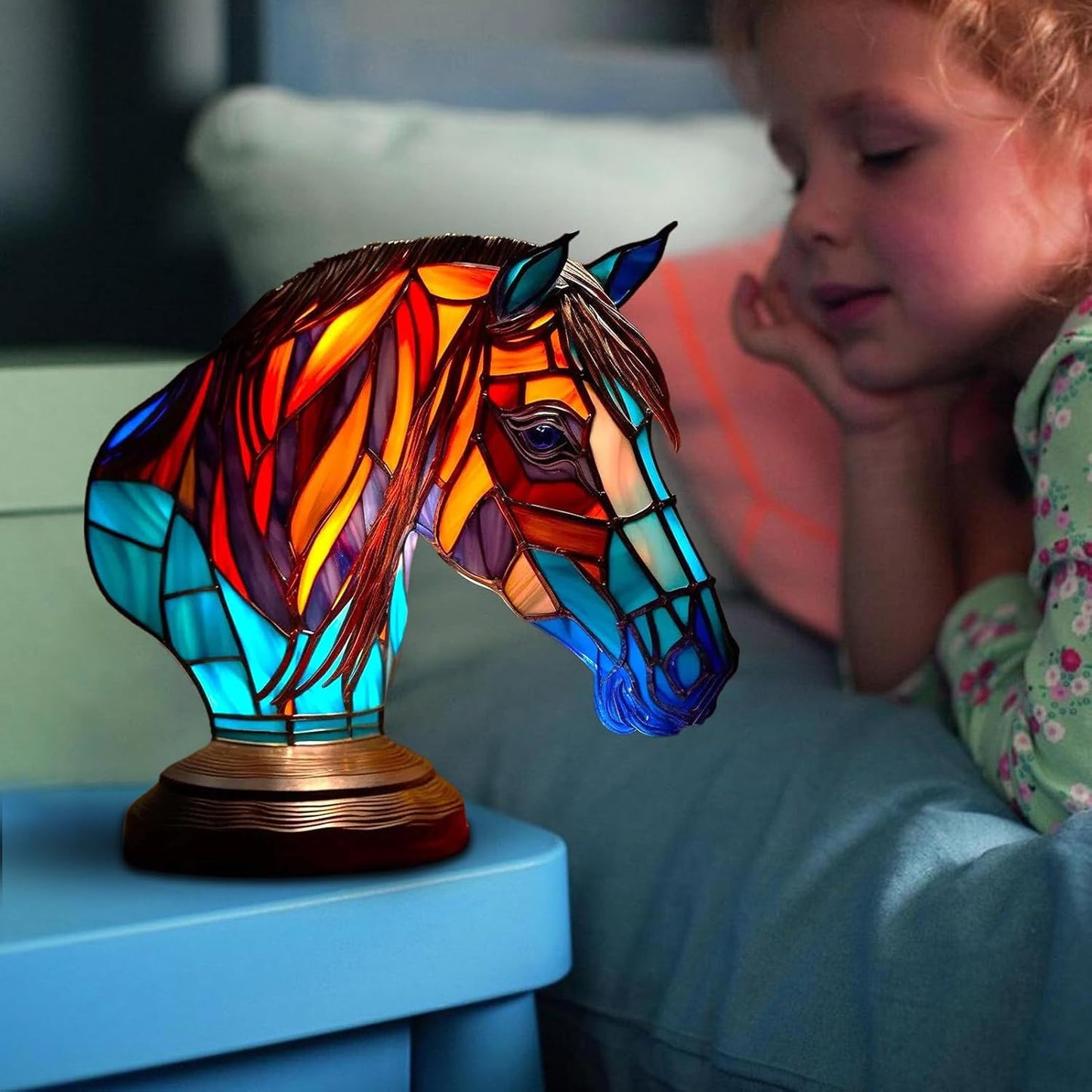 Rebolet | LeuchtPferd - handgefertigte Lampe, die Herzen erstrahlen lässt