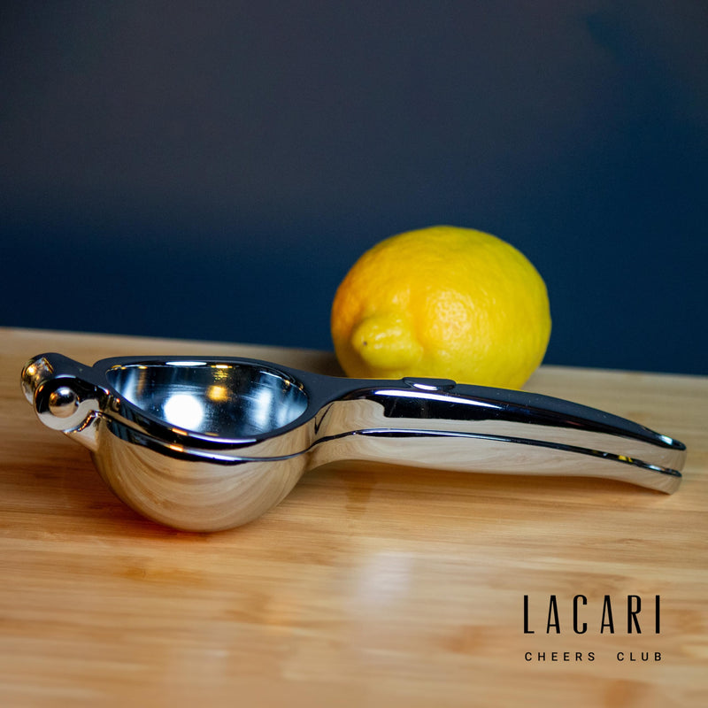 Zitronenpresse | Zitruspresse Edelstahl | Lacari ORIGINAL Lemon Squeezer | Große Handpresse & Saftpresse | Zitruspresse in Silber | Citrus Juicer | Cheers Club