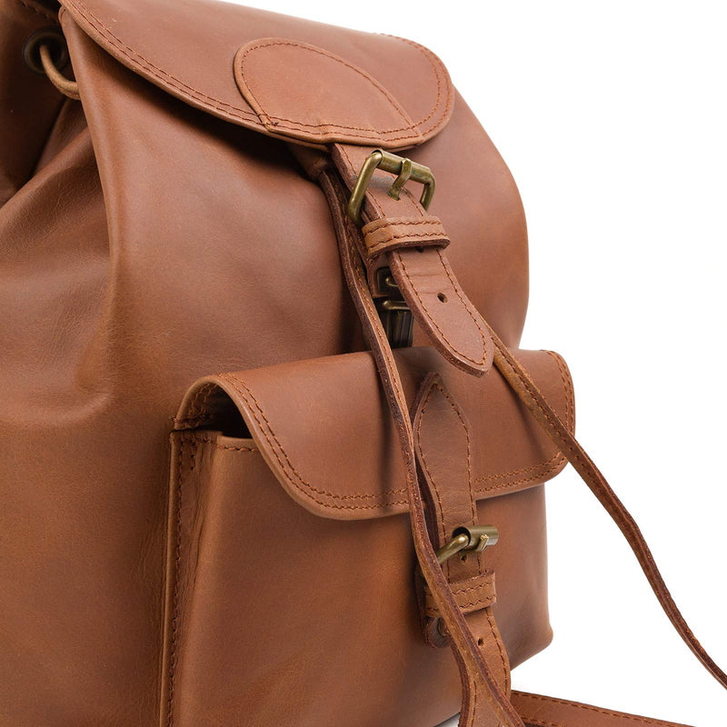 LEABAGS Leder Rucksack Damen & Herren I Echtleder Premium Daypack I Eleganter Backpack Frauen & Männer I Lederrucksack I Größe L I Vintage Cognac