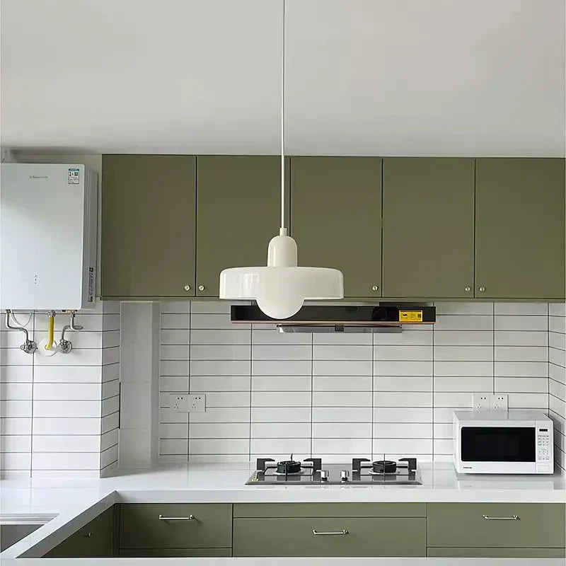 Rebolet | Bauhaus-Pendelleuchte aus farbigem Glas
