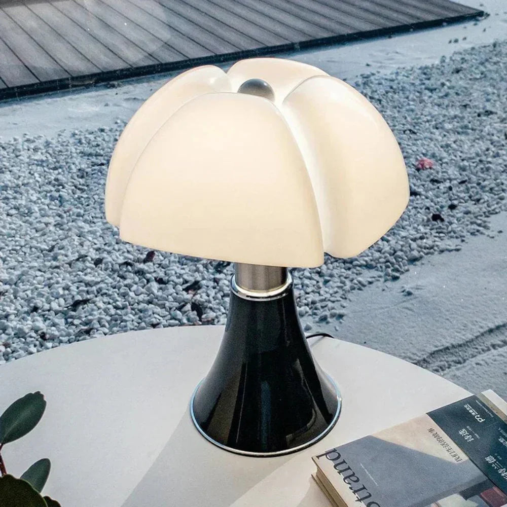 Rebolet | BlossiLight - Designer Blumen Tischlampe