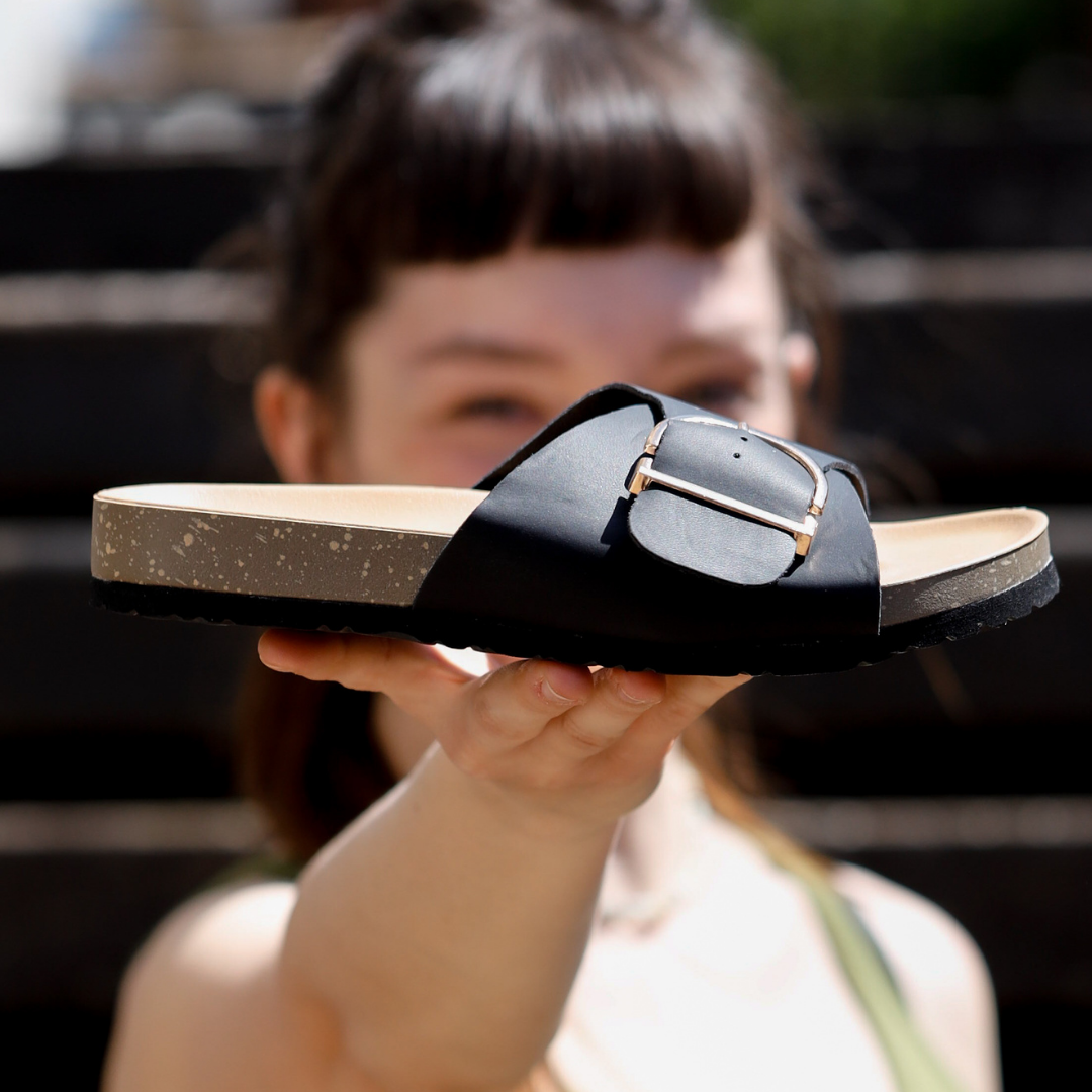 Rebolet | OrthoMia - Schmerzlindernde Kork-Sandalen mit Schnallenriemen-Design für Damen