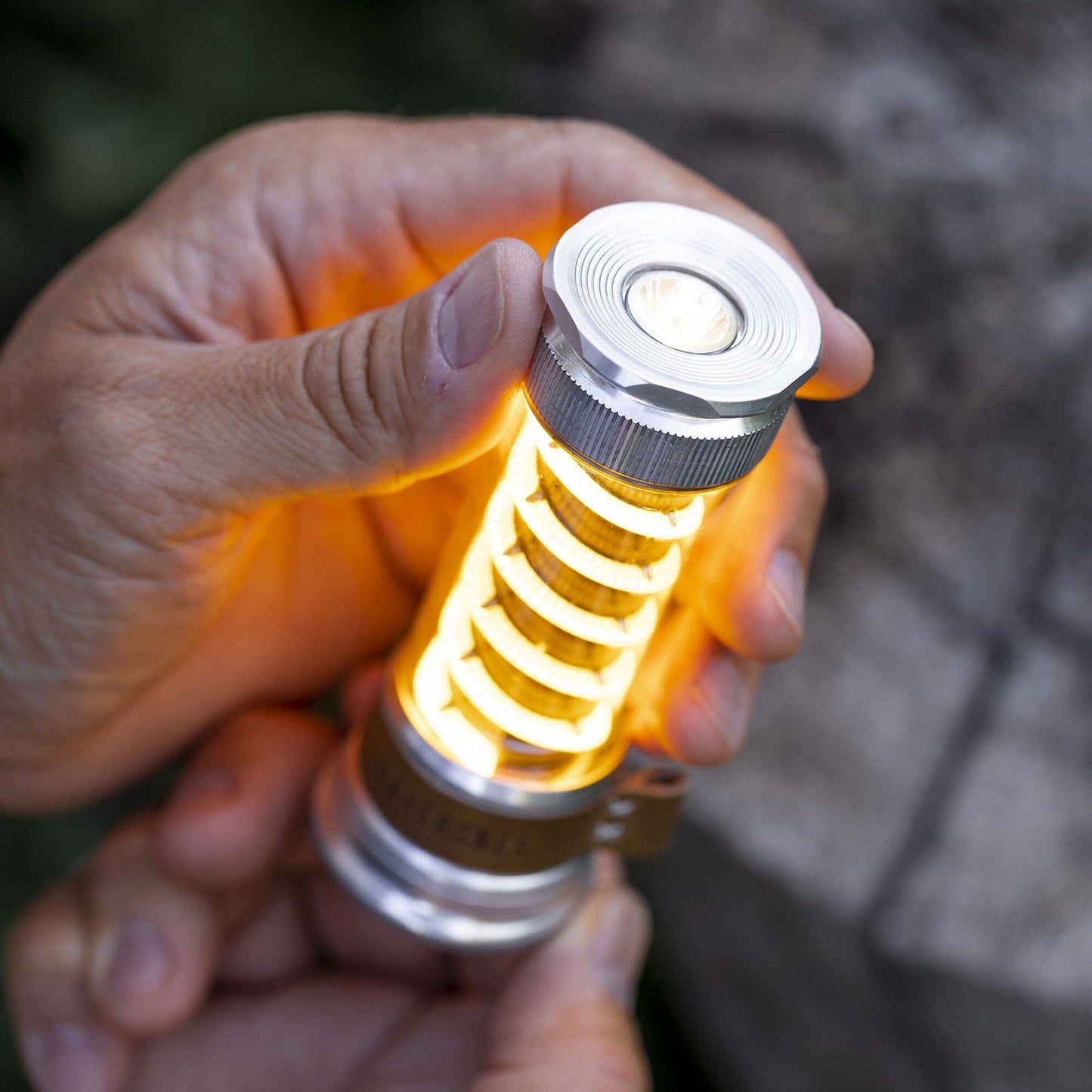 Rebolet | Edison Light Stick – Mehrzweck-Laterne und Taschenlampe mit USB-C-Aufladung und 7 Leuchtmodi