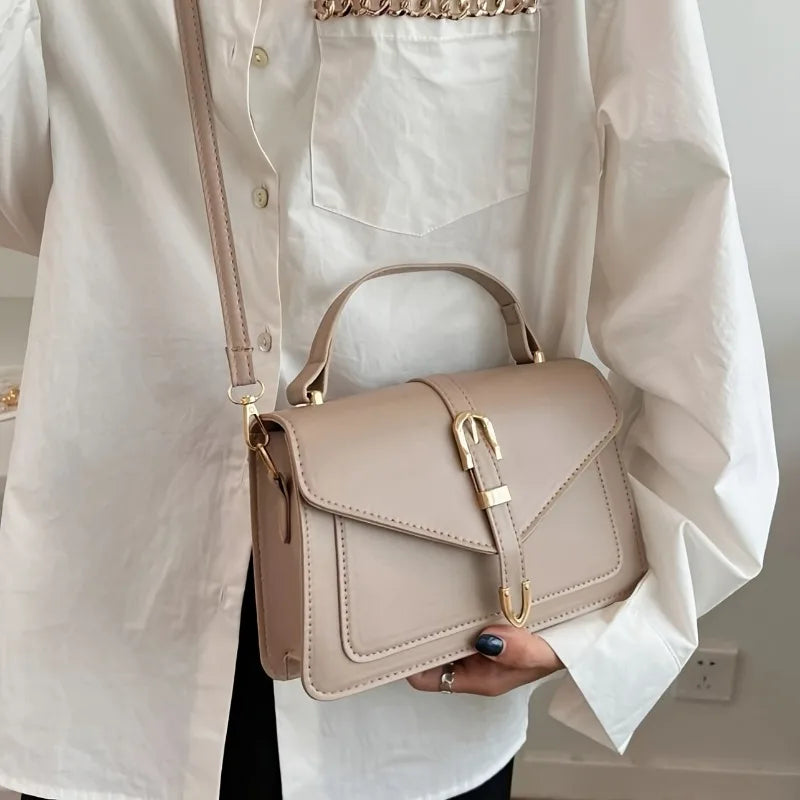 Minimalistische Crossbody-Tasche mit Tragegriff
