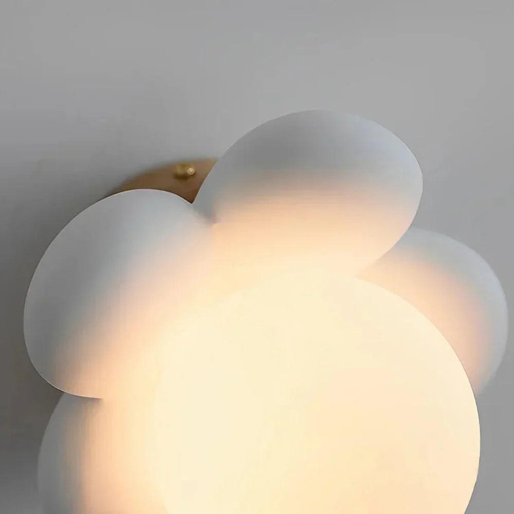 Rebolet | FloraLux – Moderne Blumen-Wandleuchte LED cremefarben fürs Wohnzimmer