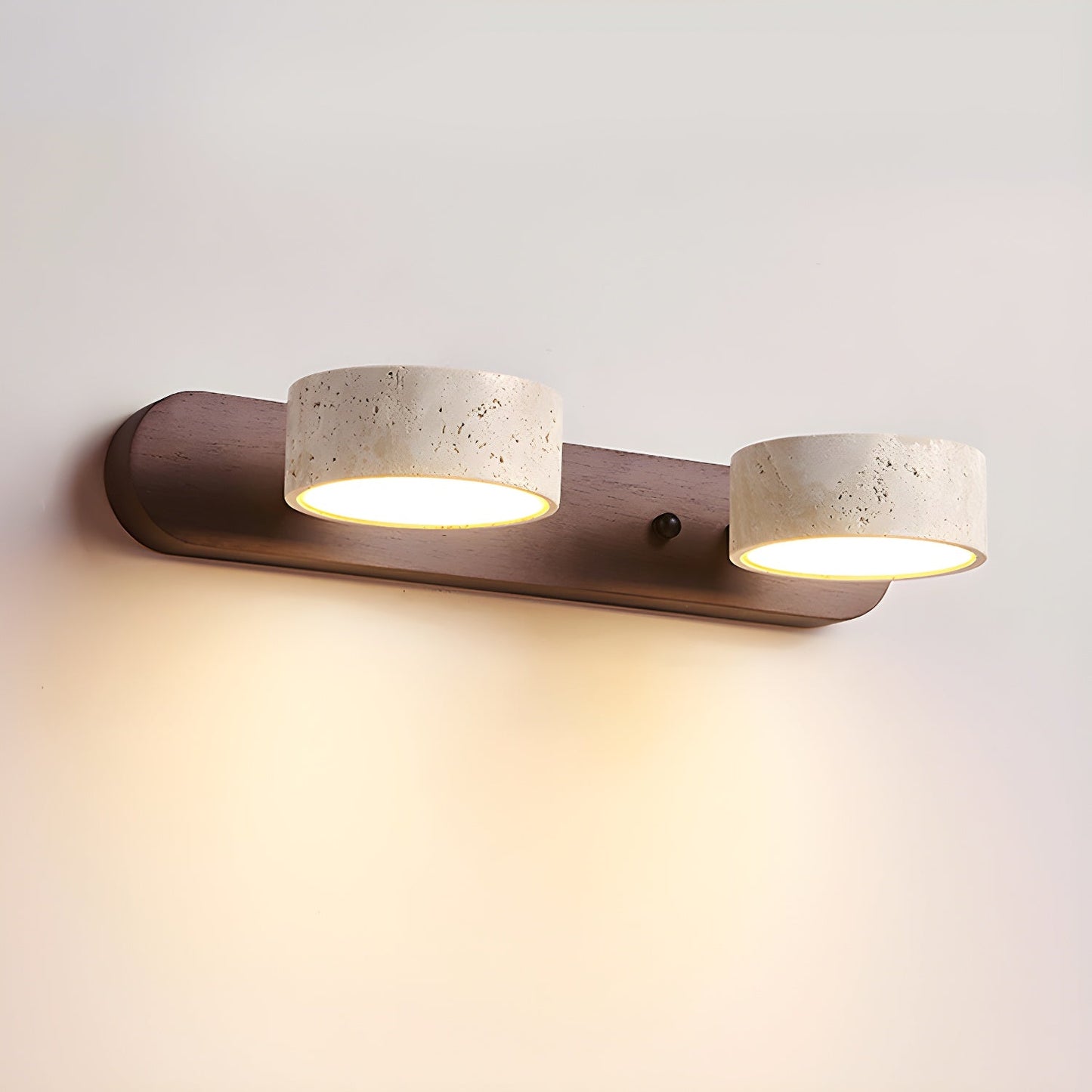 Rebolet | Travero Duo Wandleuchte – Modern, Doppelarm, Travertin-Optik