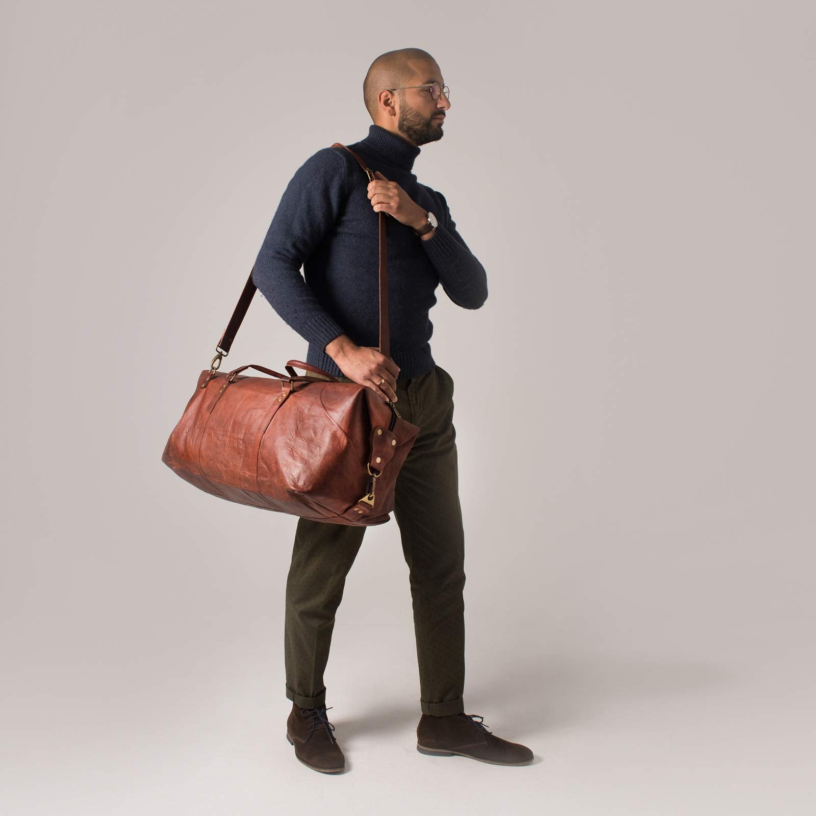 Leabags Leder Weekender Damen & Herren I Echtleder Premium Reisetasche I 45 l Sporttasche I Duffle Travel Gym Bag I Sporttasche I Trainingstasche I Tasche Flugzeug I groß I Vintage Cognac