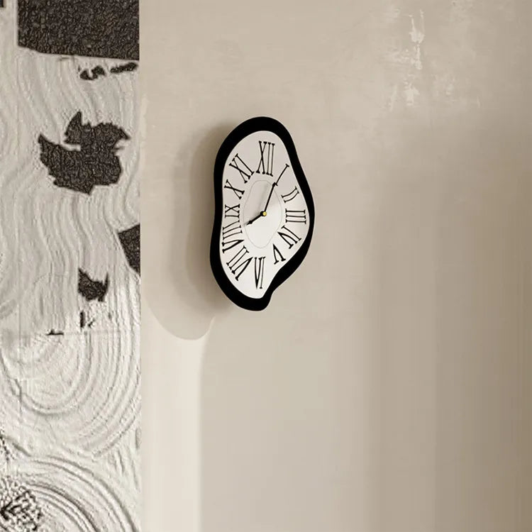 Rebolet| Surrealistische Wanduhr | Künstlerisches Numeral Design
