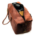 Leabags Leder Weekender Damen & Herren I Echtleder Premium Reisetasche I 45 l Sporttasche I Duffle Travel Gym Bag I Sporttasche I Trainingstasche I Tasche Flugzeug I groß I Vintage Cognac