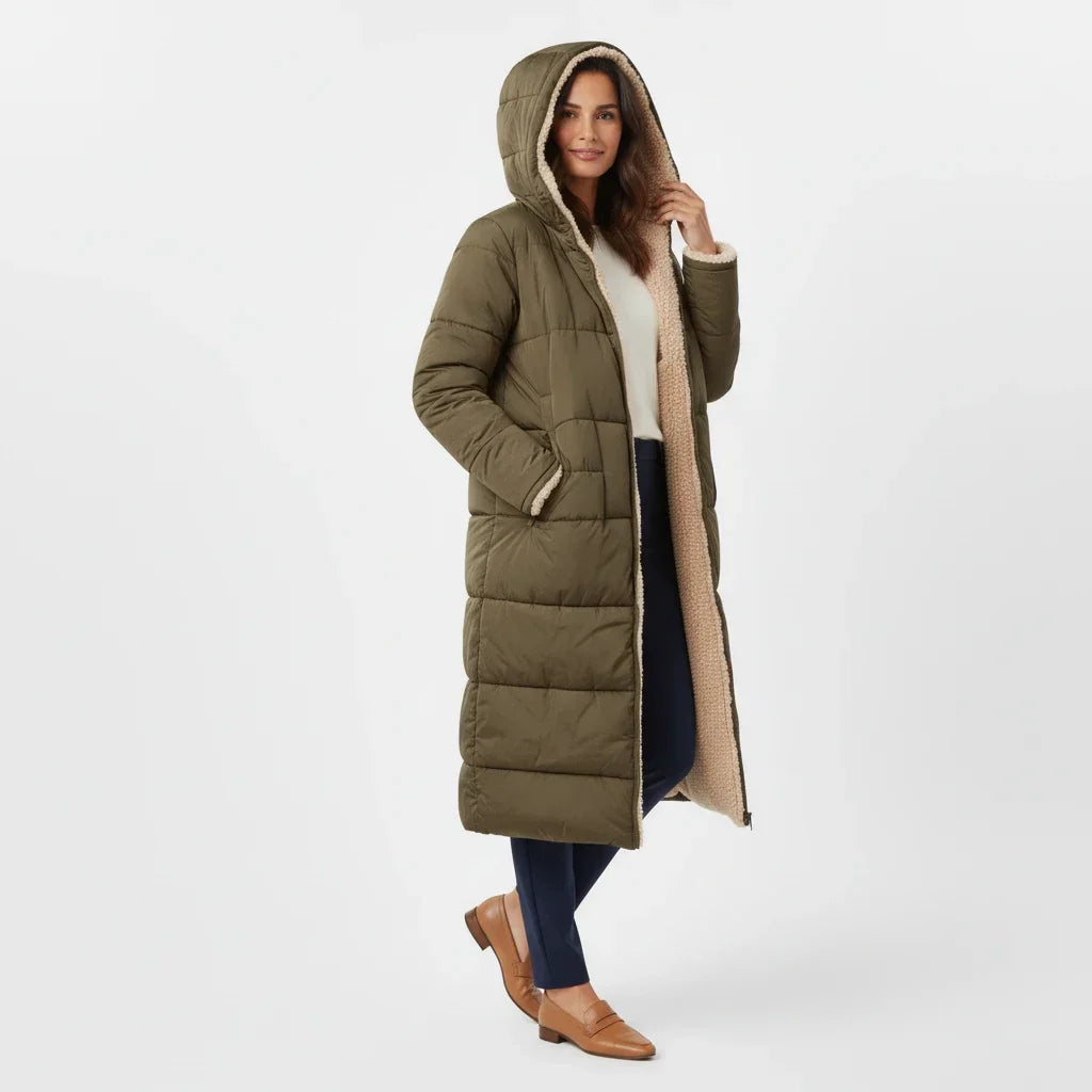 Lange Steppjacke mit Kapuze und Sherpa-Futter für Damen