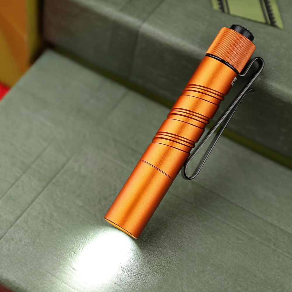 Jagd Kompakte LED Taschenlampe, tragbar & robust