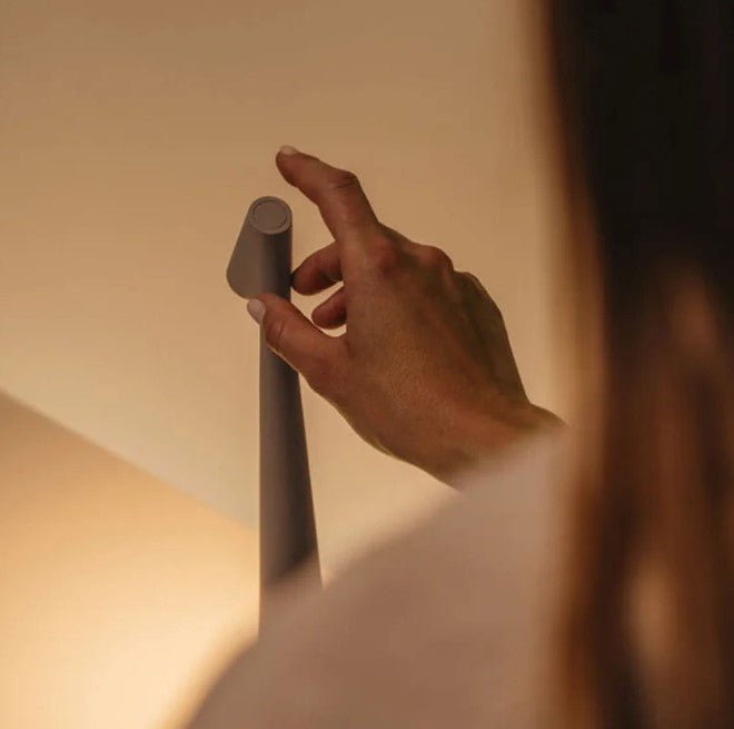 Rebolet | Kabellose LED-Tischlampe – Nordisches minimalistisches Design