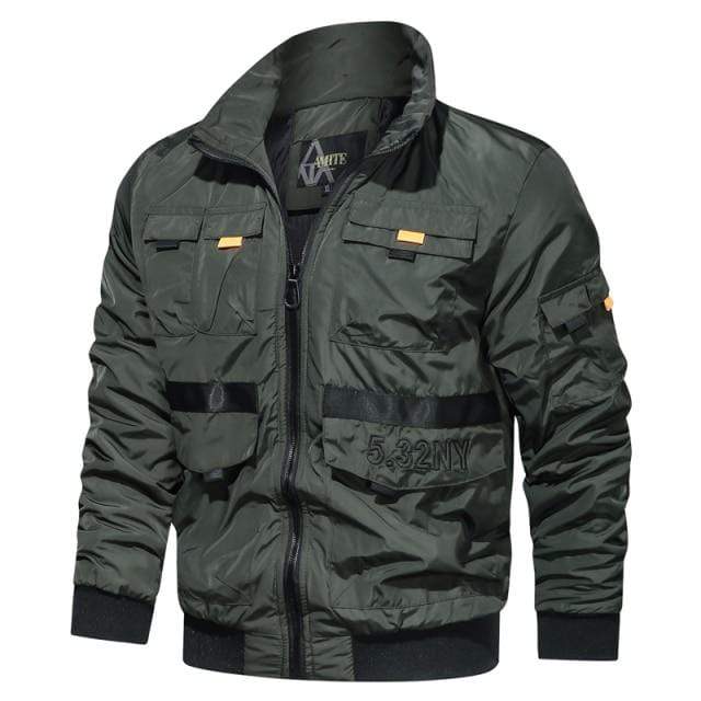 Bomberjacke im Militarylook